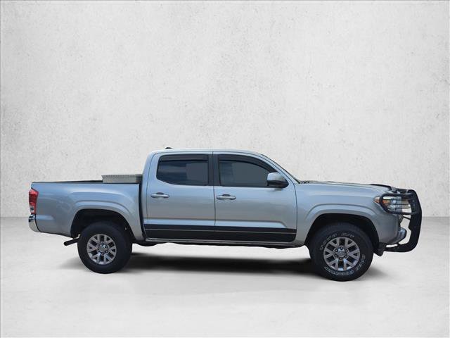 Used 2017 Toyota Tacoma SR video 4