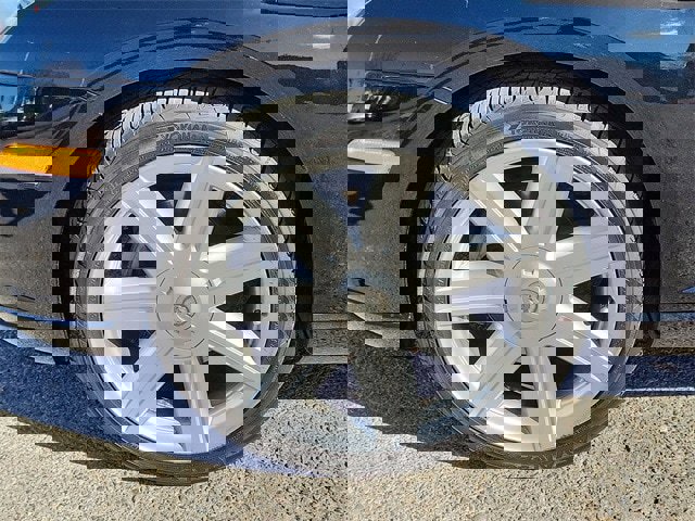 Used 2005 Chrysler Crossfire Limited image 28