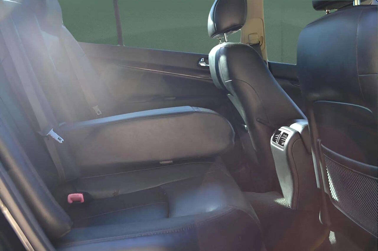 Used 2013 INFINITI G37 Journey w/ Premium Pkg image 22