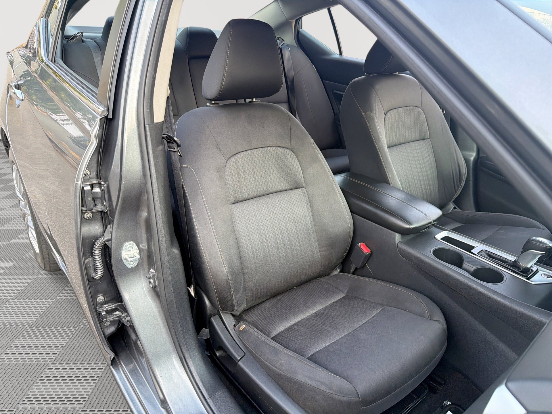 Used 2022 Nissan Altima 2.5 S FWD image 26