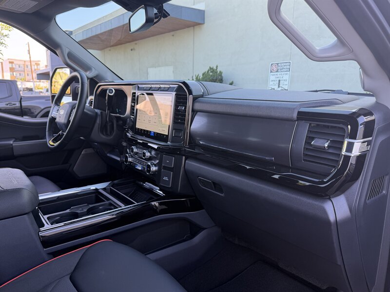 Used 2023 Ford F250 Lariat w/ Lariat Ultimate Package AWD/4WD image 85