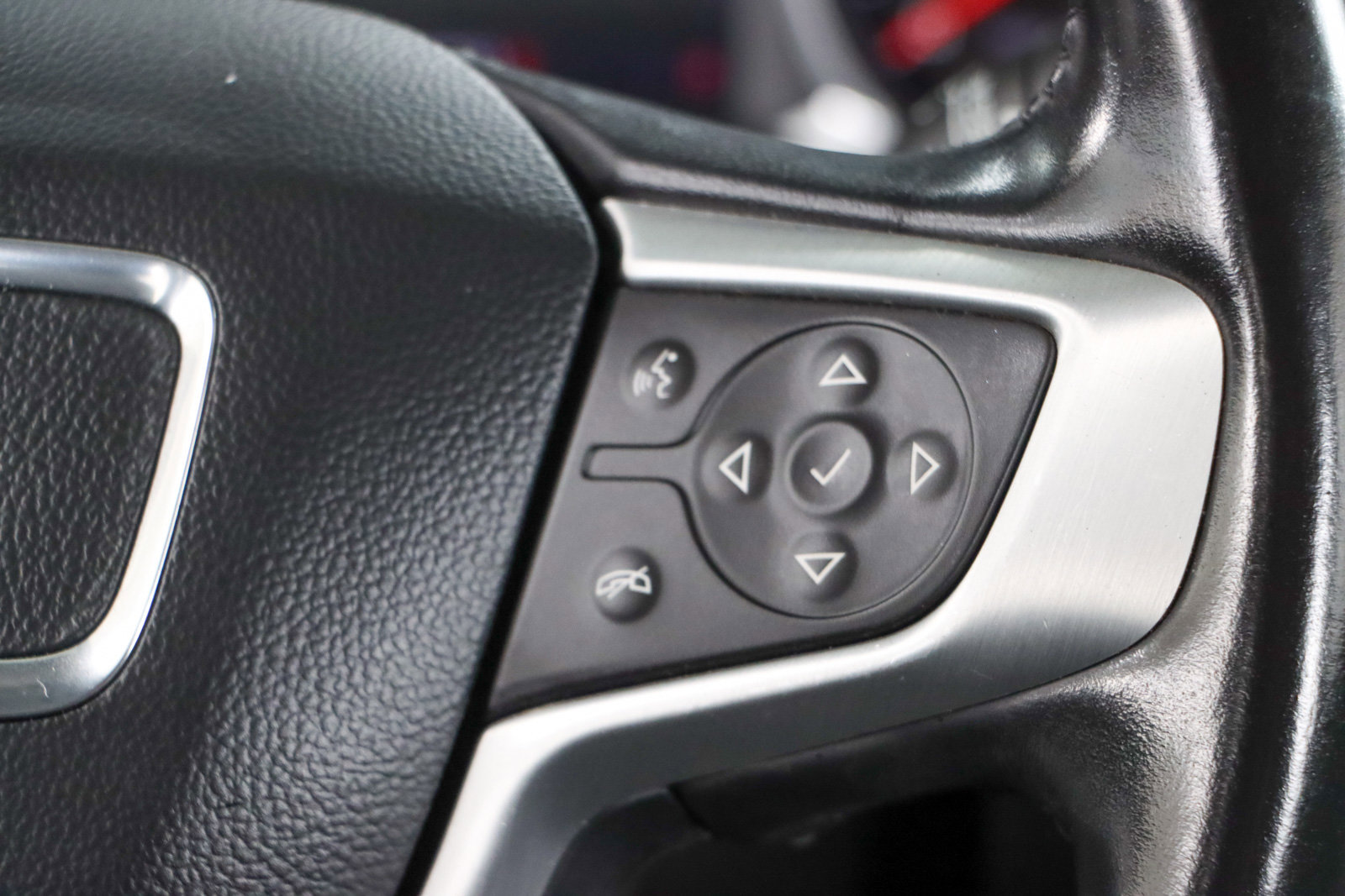 Used 2022 GMC Terrain SLT image 14