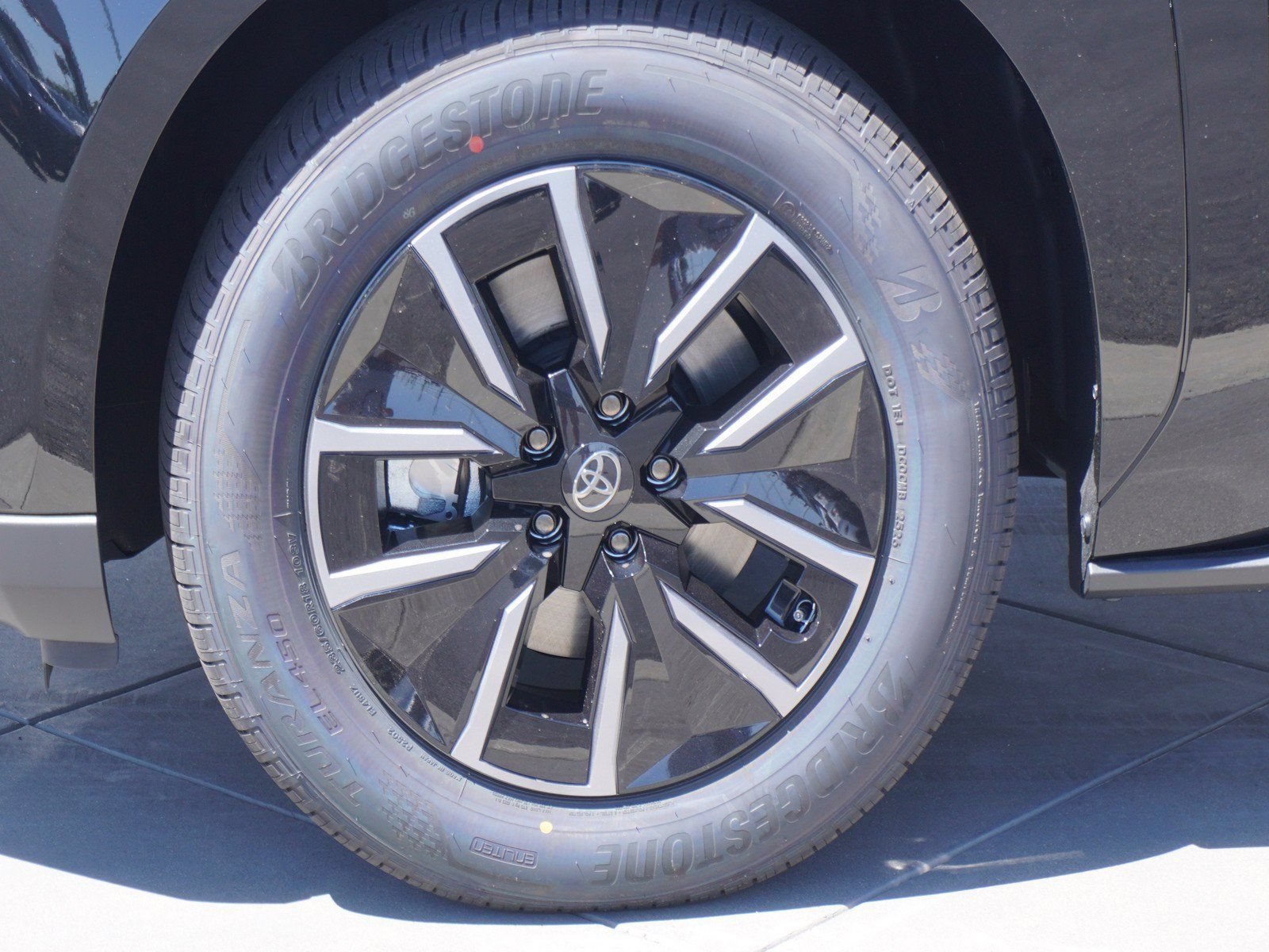New 2026 Toyota bZ FWD image 7