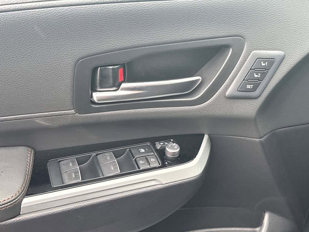 New 2026 Toyota Sienna Platinum image 31