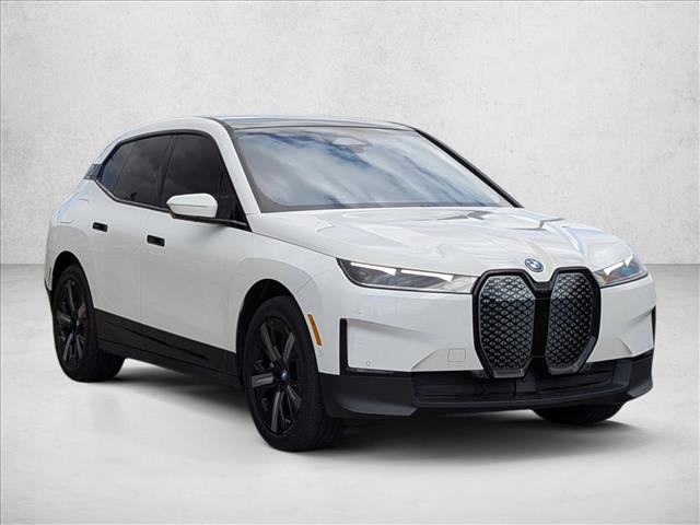 Certified 2023 BMW iX xDrive50 AWD/4WD image 3