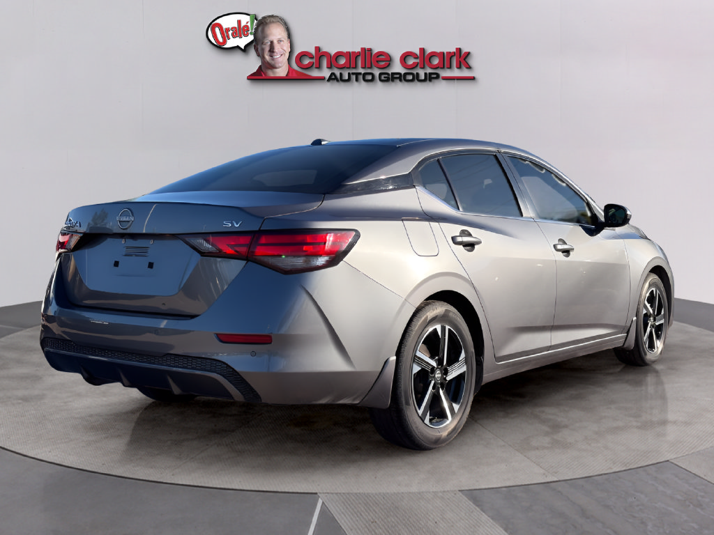 Used 2024 Nissan Sentra SV FWD image 5
