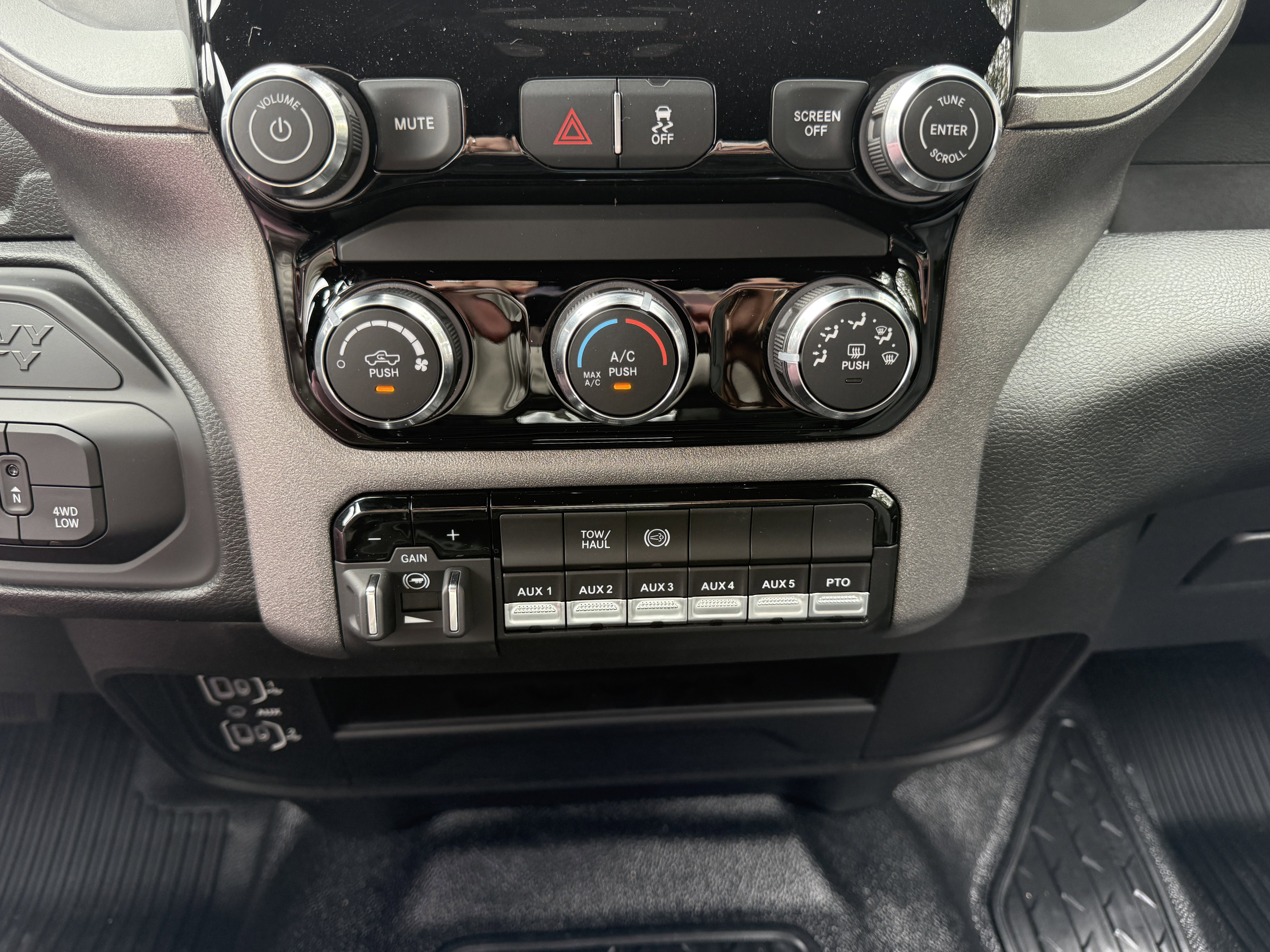 New 2026 RAM 3500 Tradesman image 12