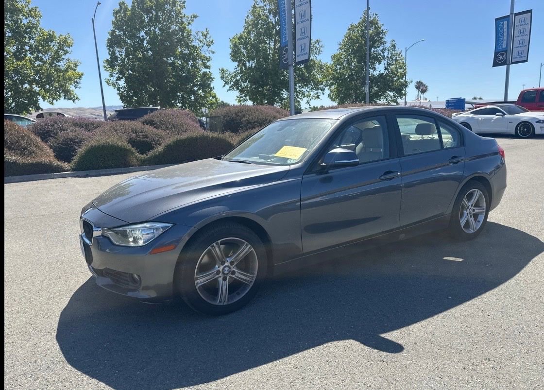 Used 2012 BMW 328i Sedan RWD image 5