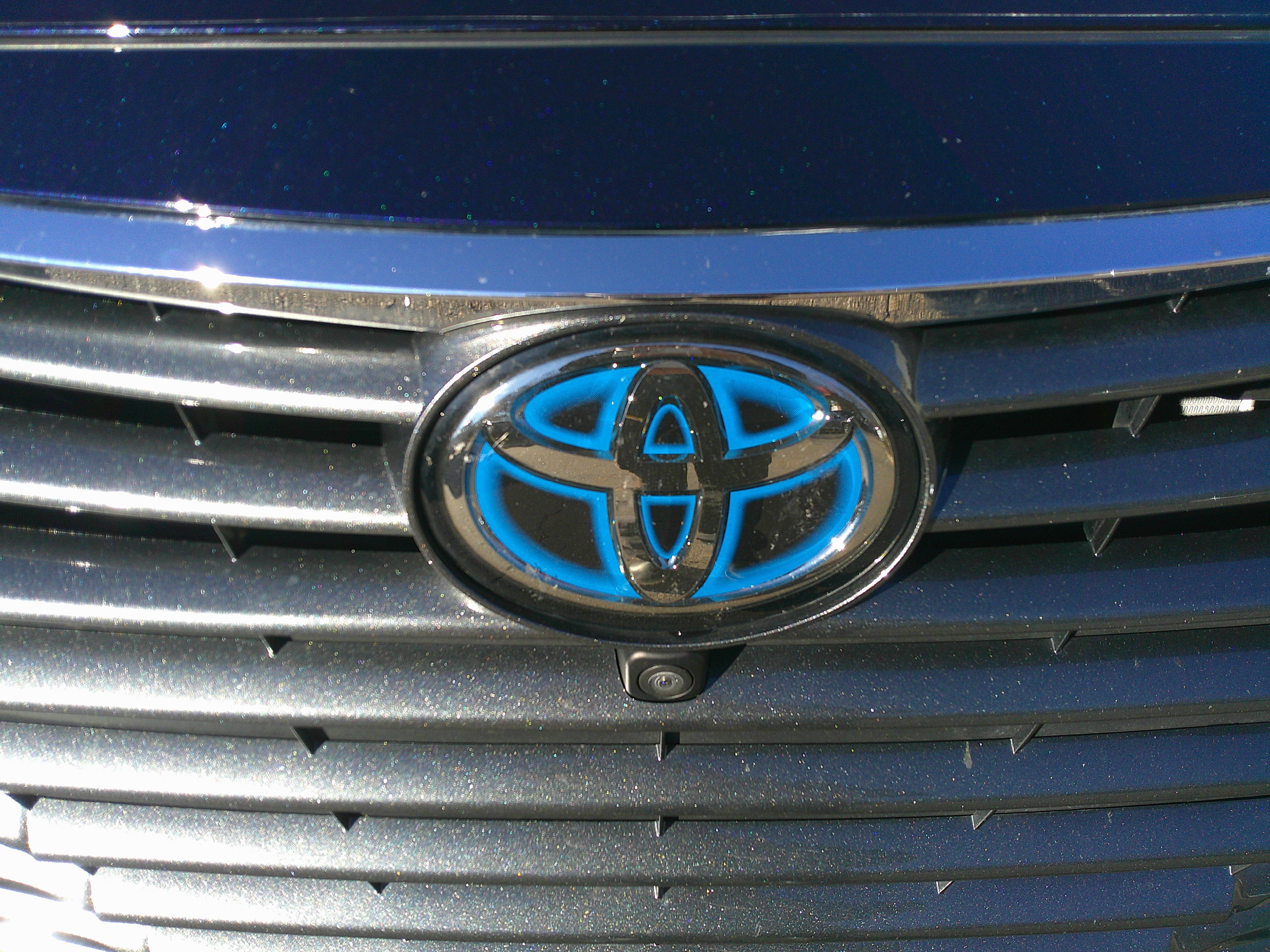 Used 2022 Toyota Avalon Limited image 2