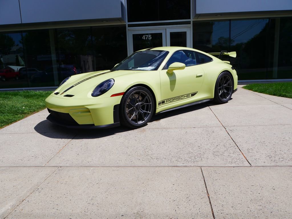 New 2026 Porsche 911 GT3 RWD video 1