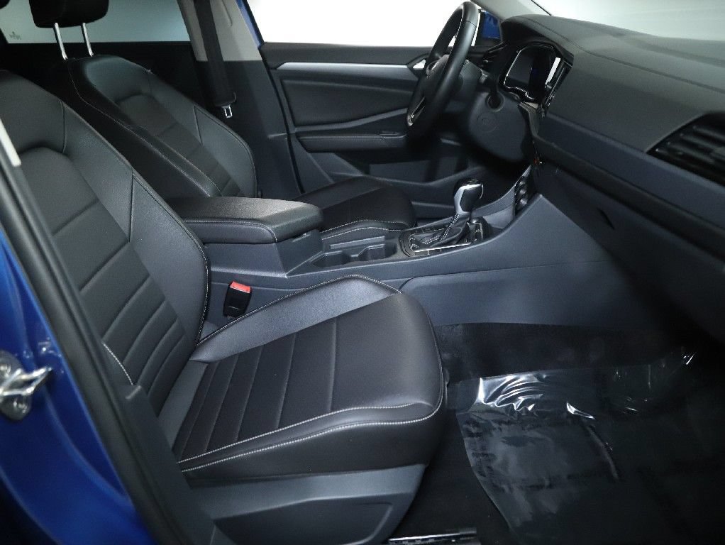 Used 2023 Volkswagen Jetta SE FWD image 34