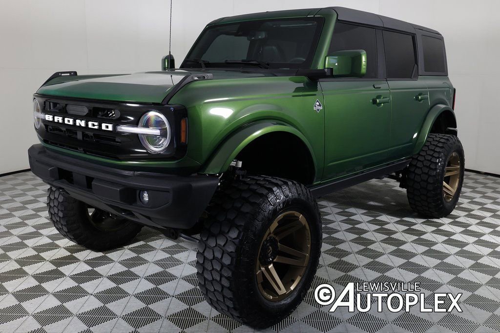 Used 2023 Ford Bronco Outer Banks image 9