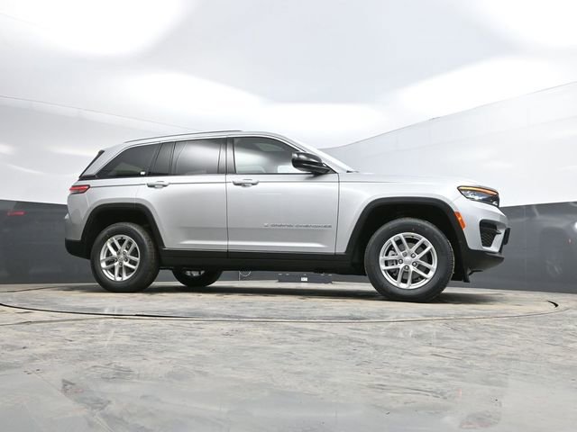 New 2026 Jeep Grand Cherokee Laredo X AWD/4WD image 45