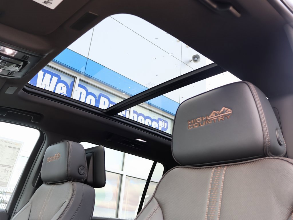 New 2026 Chevrolet Suburban High Country image 26