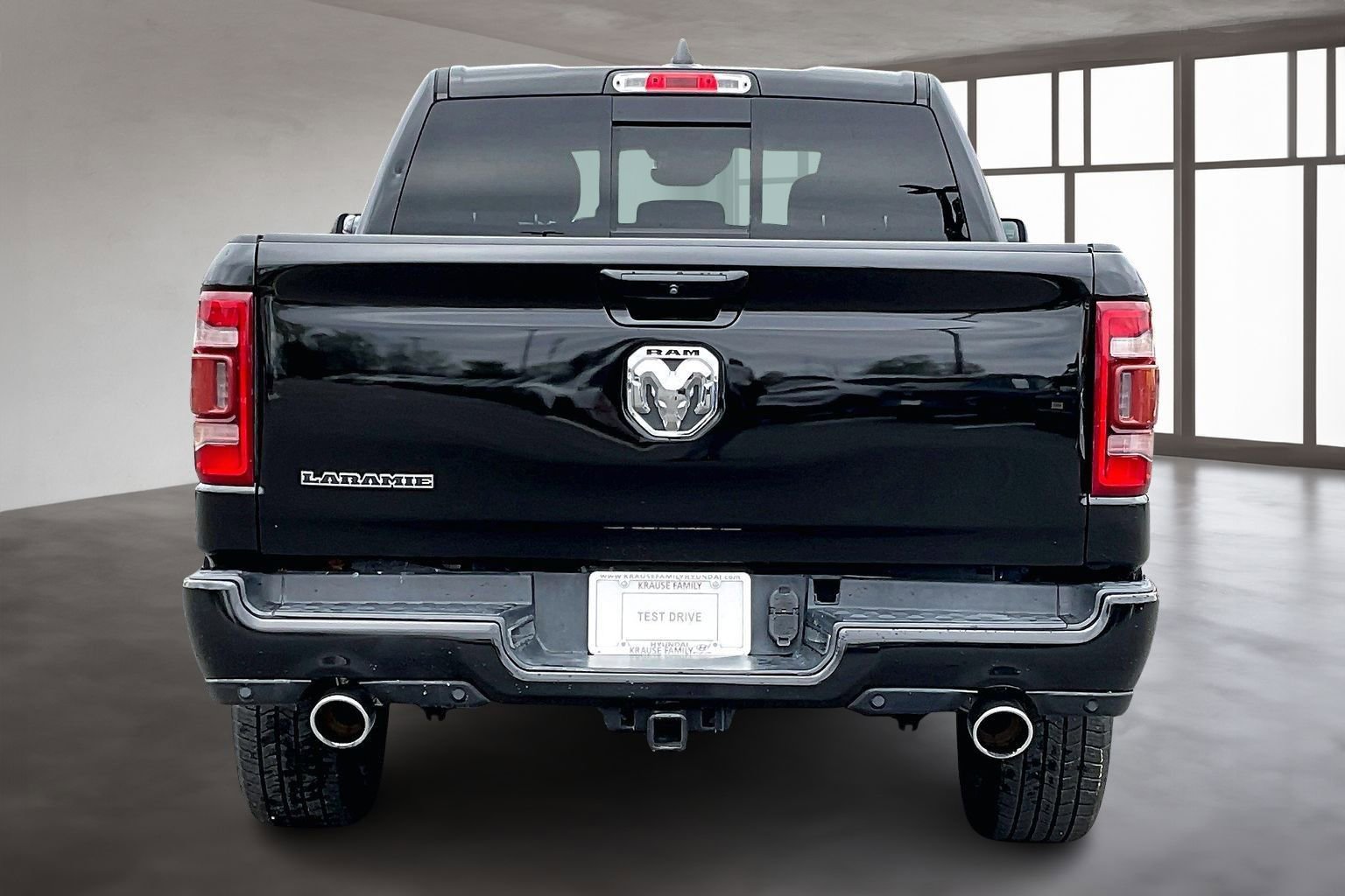 Used 2021 RAM 1500 Laramie w/ Sport Appearance Package image 5