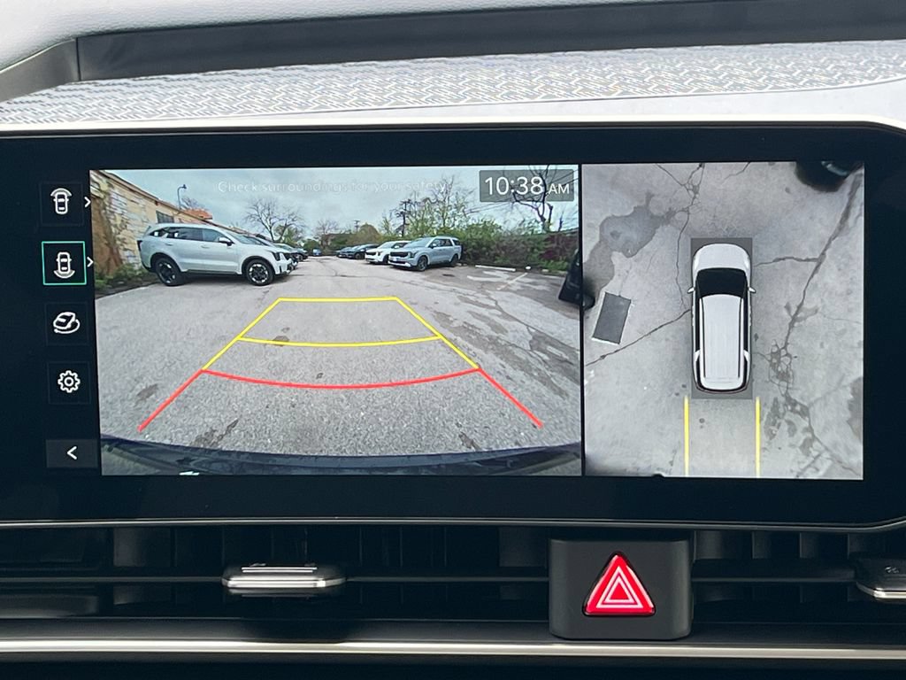 New 2026 Kia Carnival SX w/ SX Dark Edition Package FWD image 32