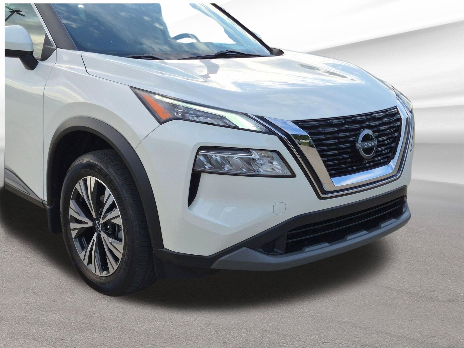 Certified 2023 Nissan Rogue SV w/ SV Premium B Package AWD/4WD image 42