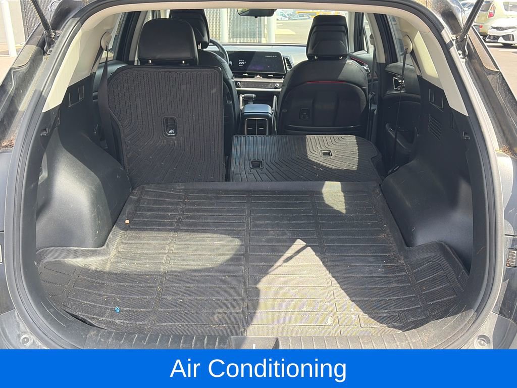 Used 2023 Kia Sportage EX image 8
