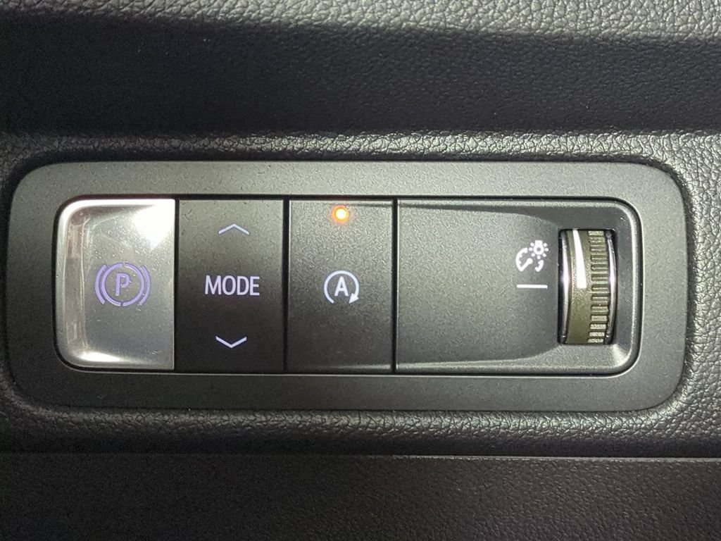 Used 2026 Chevrolet Traverse LT FWD image 30