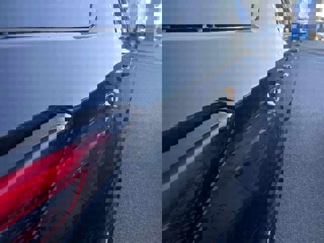 Used 2023 Chevrolet Traverse LT image 21