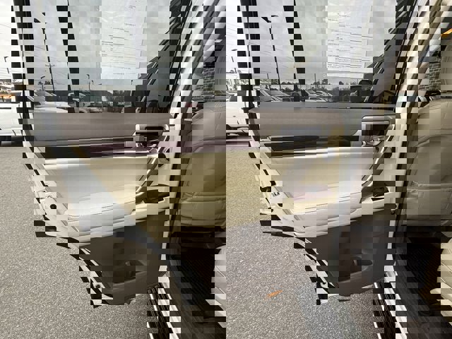 Used 2015 Lexus GX 460 Luxury image 15