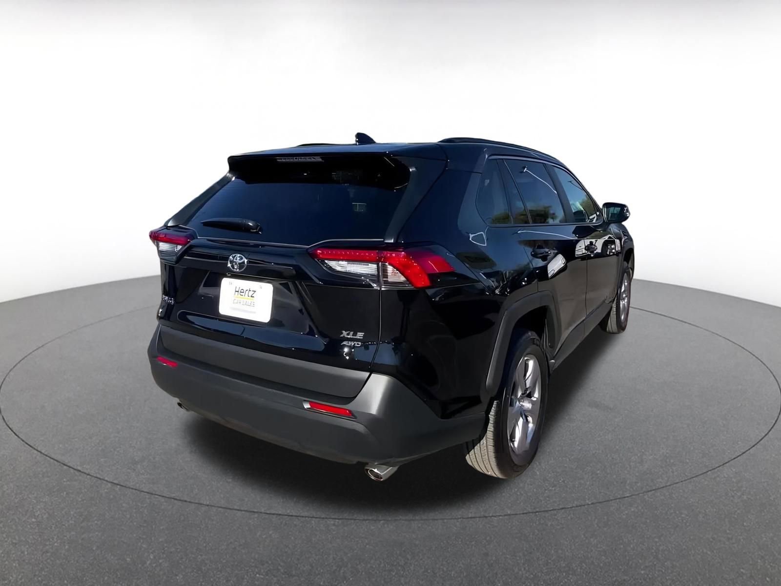 Used 2025 Toyota RAV4 XLE image 14