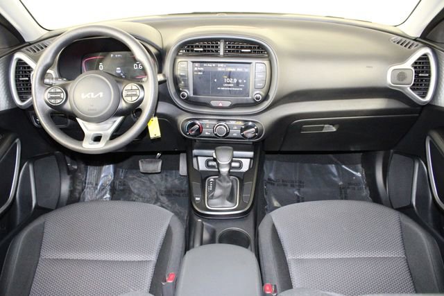 Used 2024 Kia Soul LX w/ Option Group 015 image 25