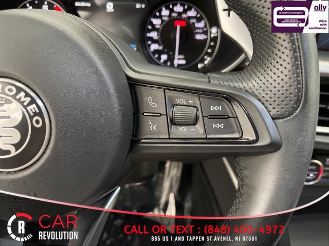 Used 2022 Alfa Romeo Stelvio Veloce image 28