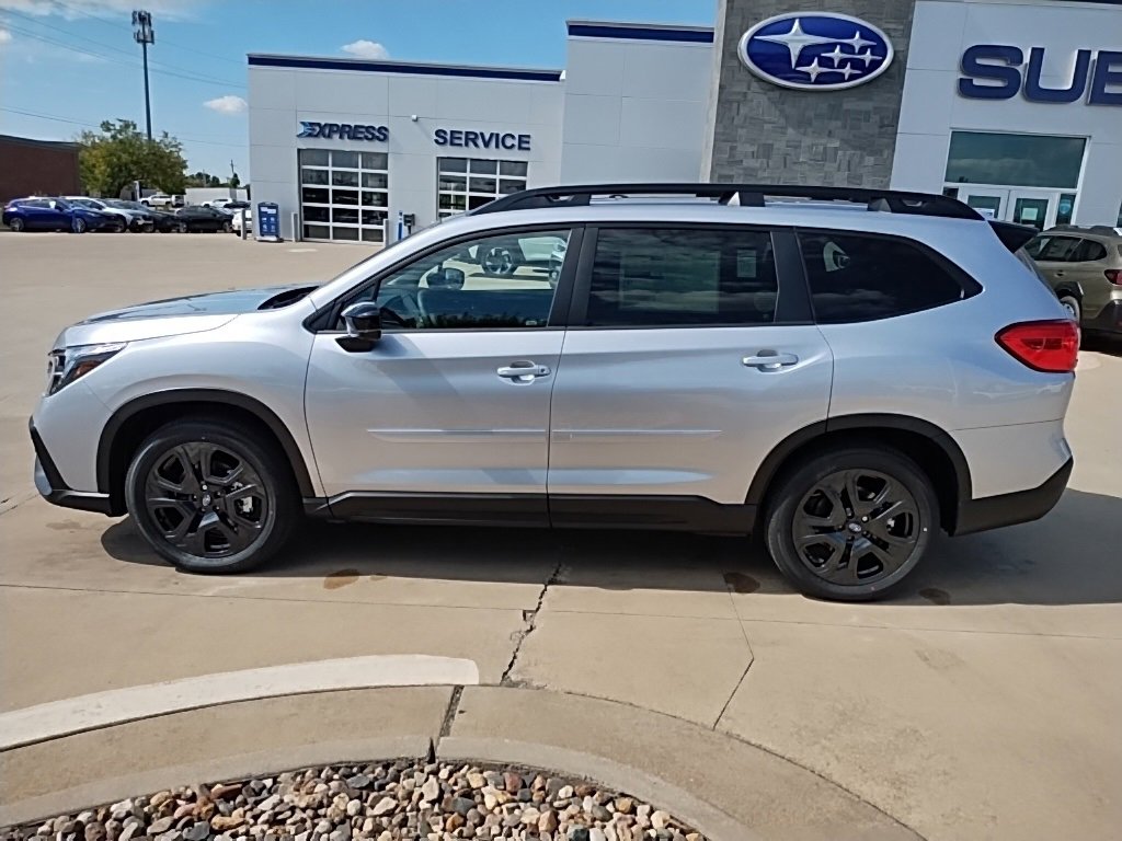New 2025 Subaru Ascent Bronze Edition image 11
