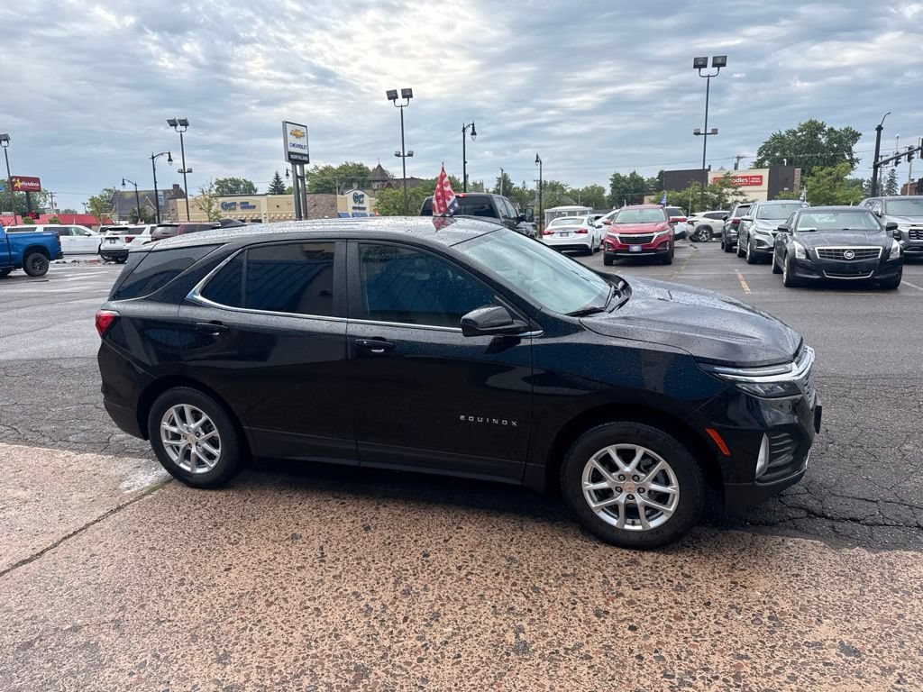 Used 2024 Chevrolet Equinox LT AWD/4WD image 8