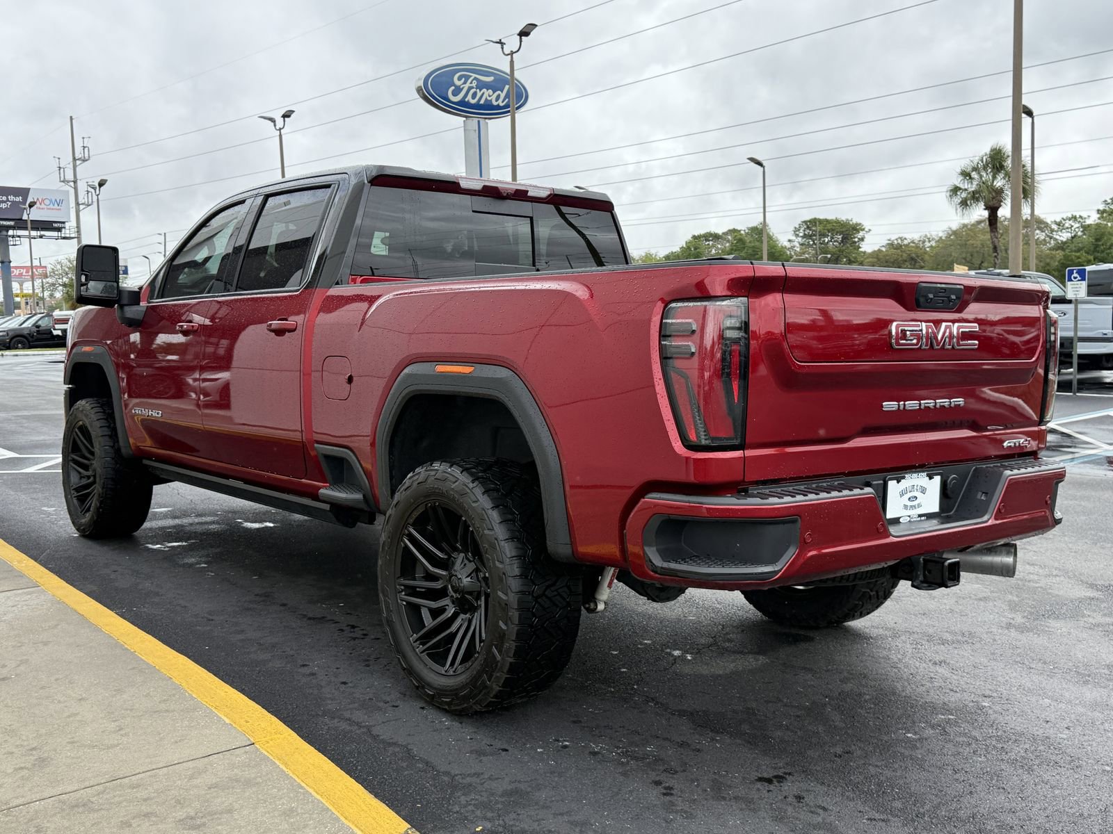 Used 2025 GMC Sierra 2500 AT4 w/ AT4 Premium Plus Package image 6