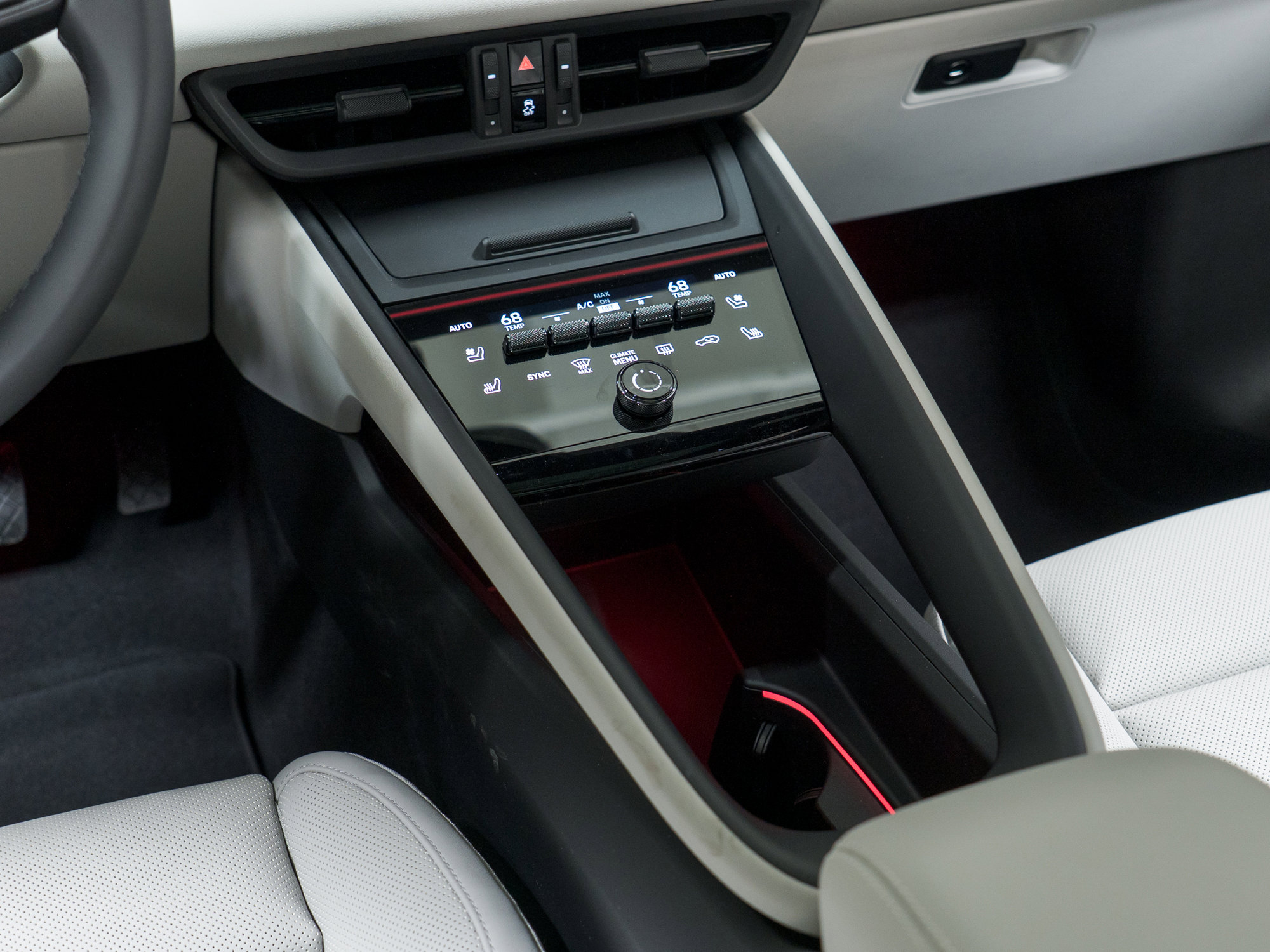 New 2026 Porsche Macan 4 Electric AWD/4WD image 23