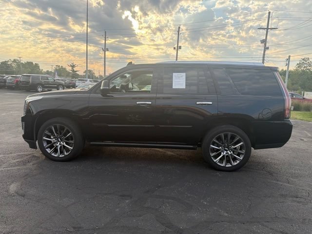 Used 2020 Cadillac Escalade Premium Luxury w/ Escalade Sport Edition AWD/4WD image 4