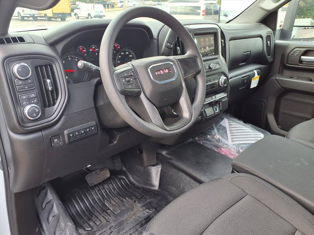 New 2025 GMC Sierra 3500 Pro w/ Convenience Package AWD/4WD image 2