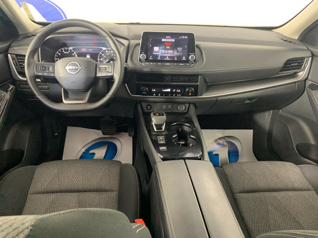 Used 2026 Nissan Rogue SV FWD image 33