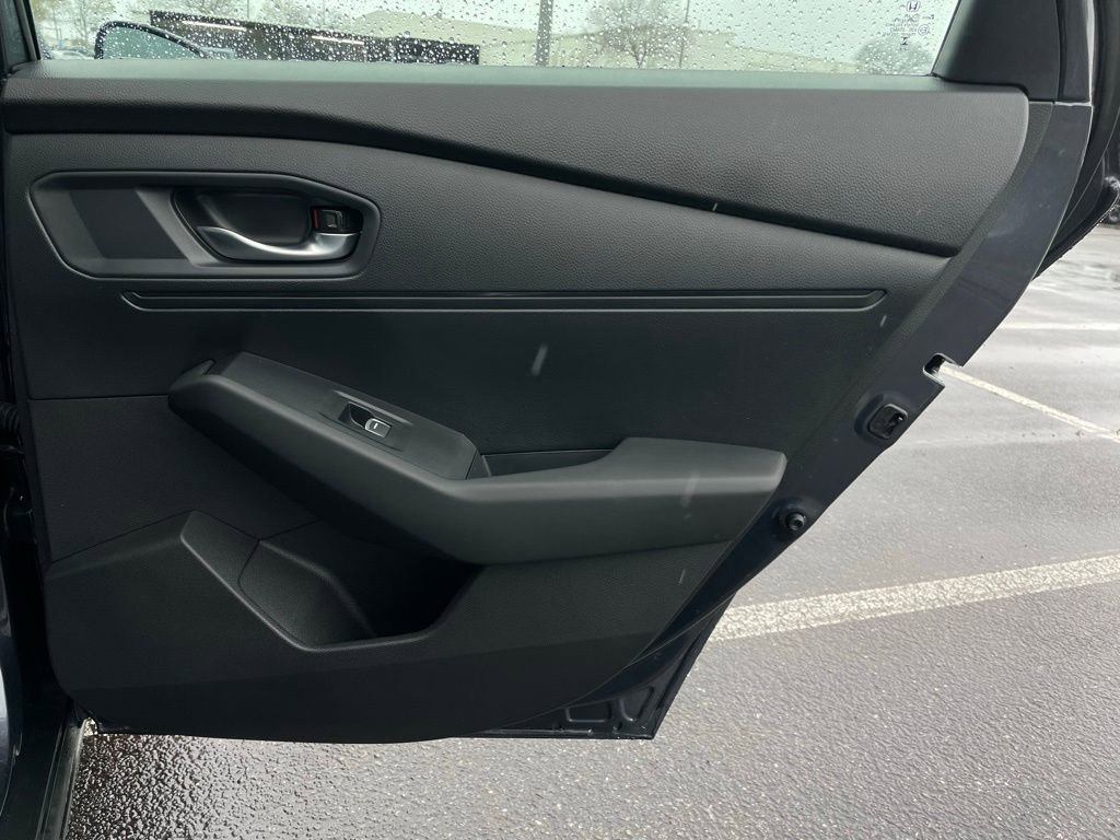 Certified 2025 Honda Accord LX image 33