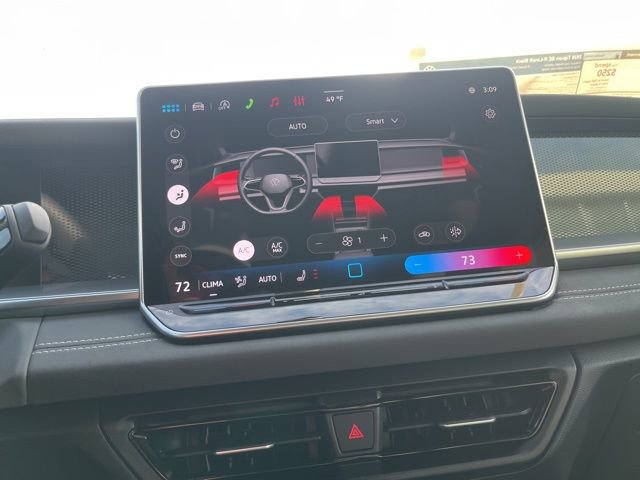 New 2026 Volkswagen Tiguan SE R-Line FWD image 17