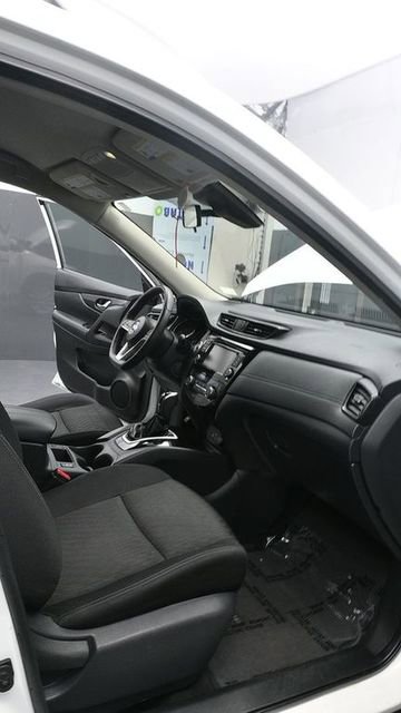 Used 2019 Nissan Rogue SV AWD/4WD image 11