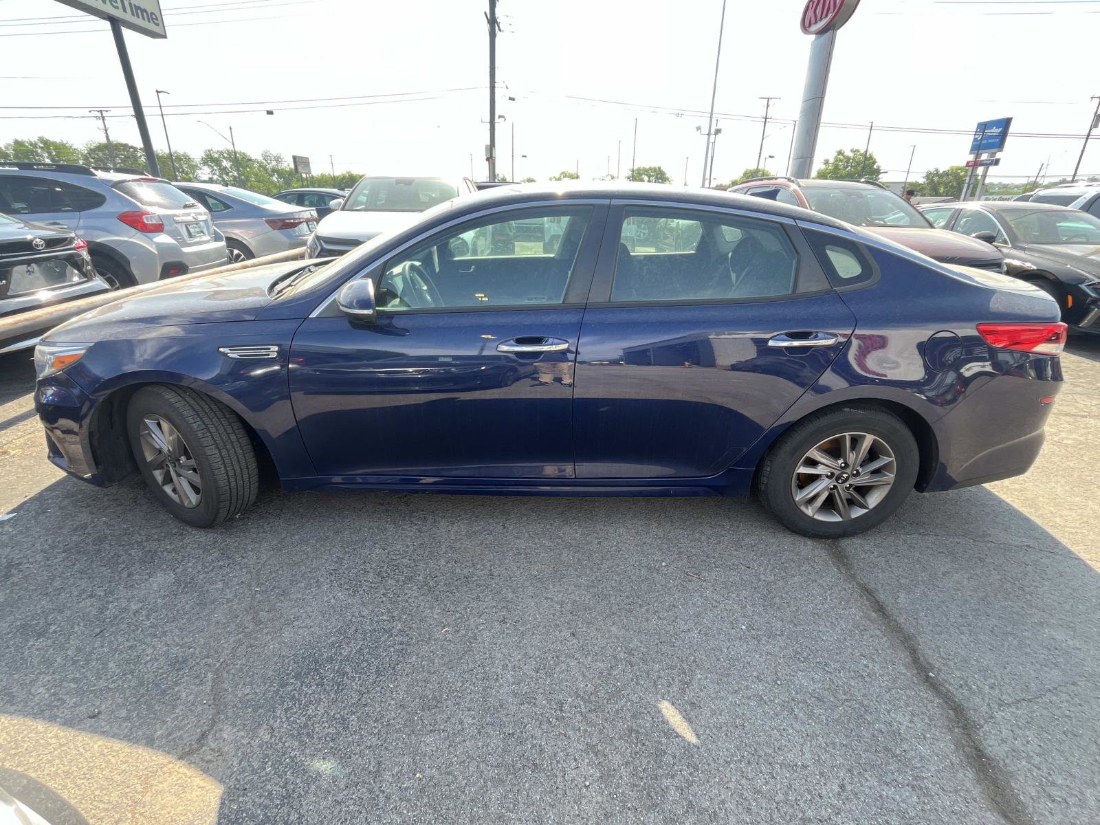 Used 2020 Kia Optima LX FWD image 3