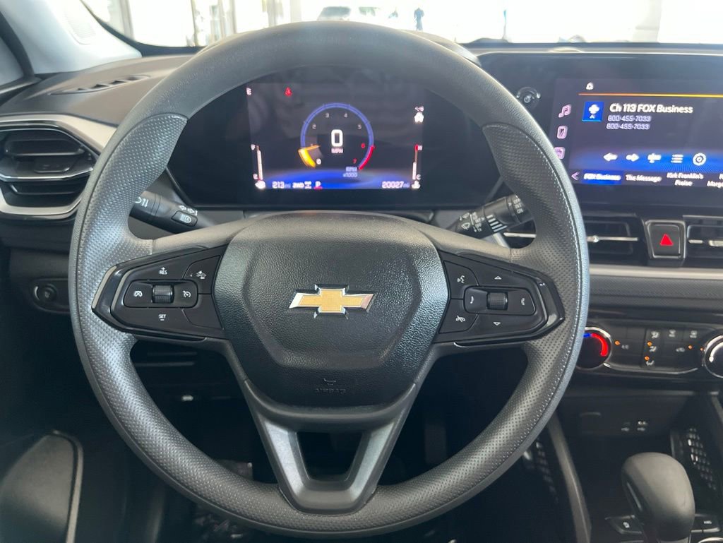 Used 2025 Chevrolet TrailBlazer LT AWD/4WD image 40