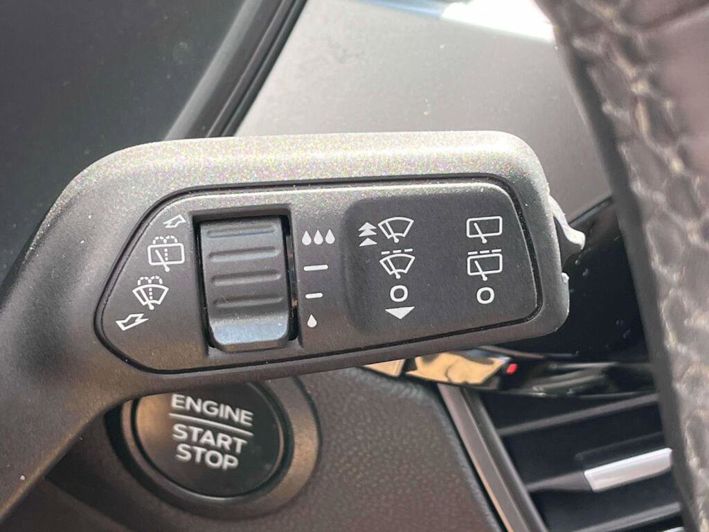 Certified 2023 Ford Escape Active AWD/4WD image 34