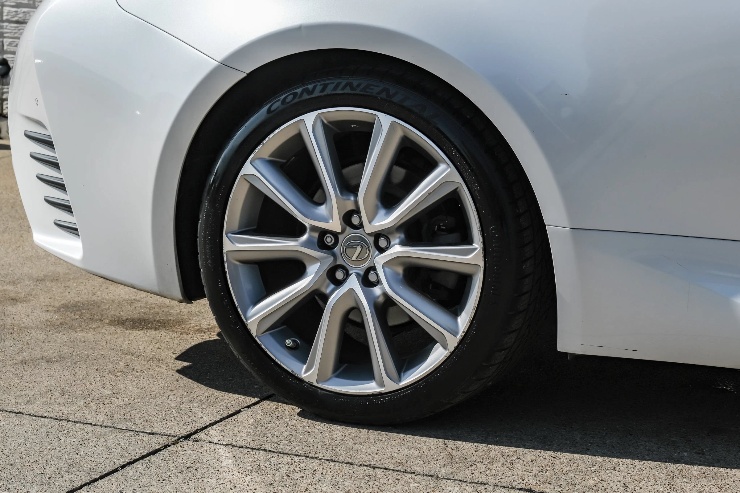 Used 2016 Lexus RC 350 w/ Luxury Package RWD image 44