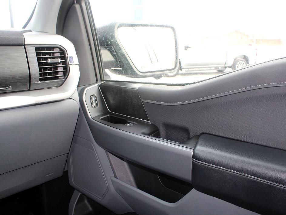 Used 2022 Ford F150 XLT w/ Equipment Group 302A High image 33