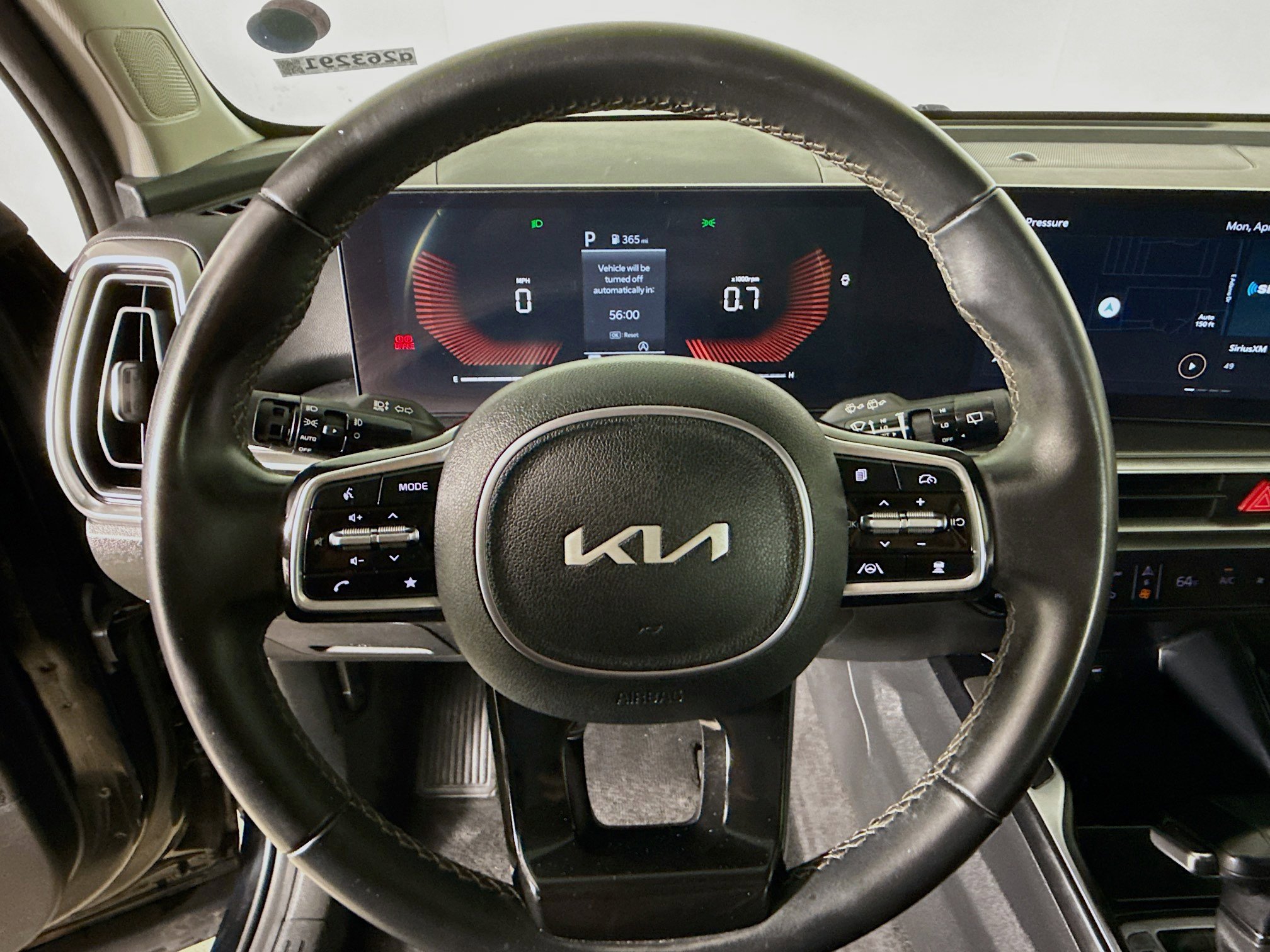 Used 2024 Kia Sorento EX w/ Panoramic Sunroof Package image 11