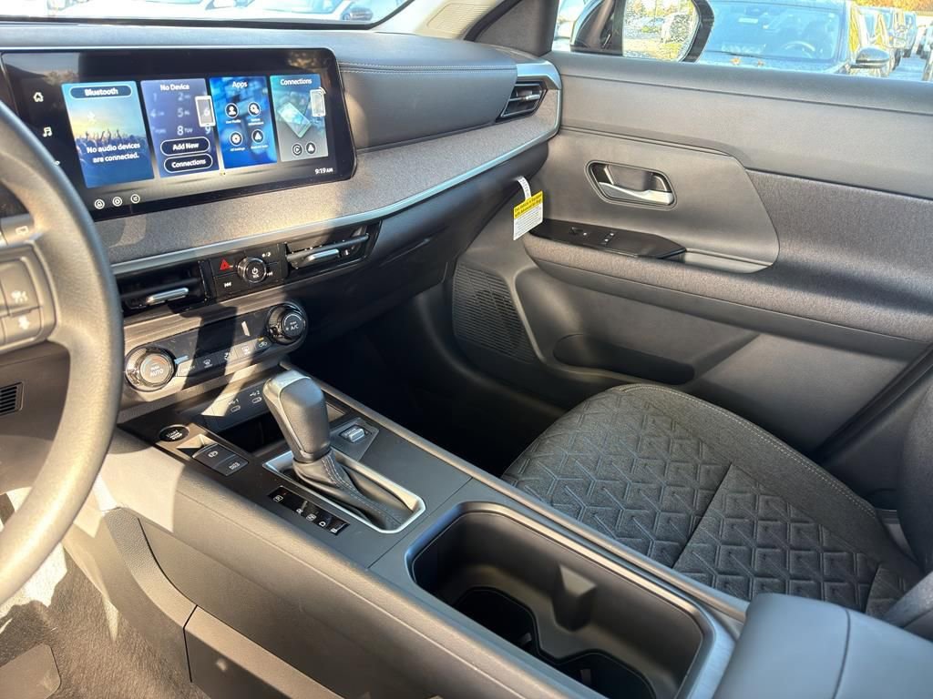 New 2026 Nissan Kicks SV image 22