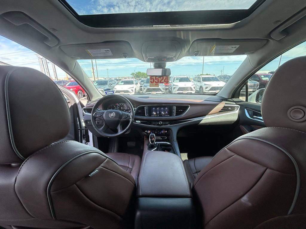 Used 2021 Buick Enclave Avenir w/ Avenir Technology Package FWD image 8