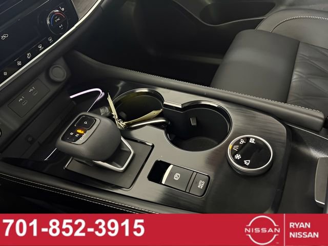 Certified 2025 Nissan Rogue Platinum w/ Tech Package image 25