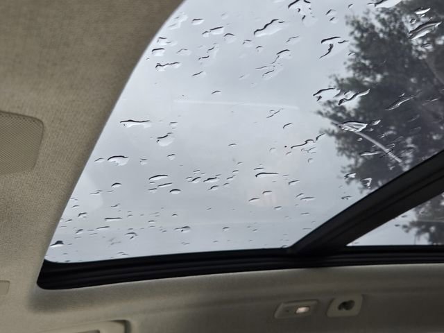 Used 2023 Volvo XC40 B5 Plus w/ Protection Package Premier image 23