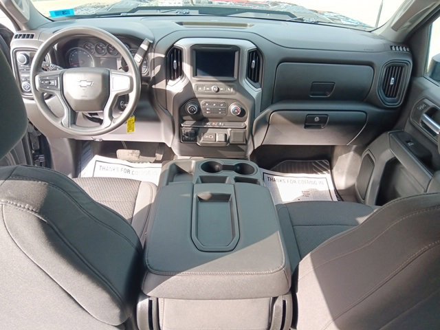 Used 2022 Chevrolet Silverado 2500 Custom w/ Custom Value Package image 8