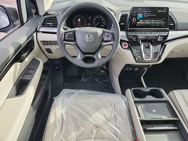 New 2026 Honda Odyssey Touring image 11